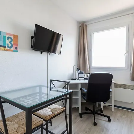 Appartement Very Functional Studio Monplaisir - Near Metro *